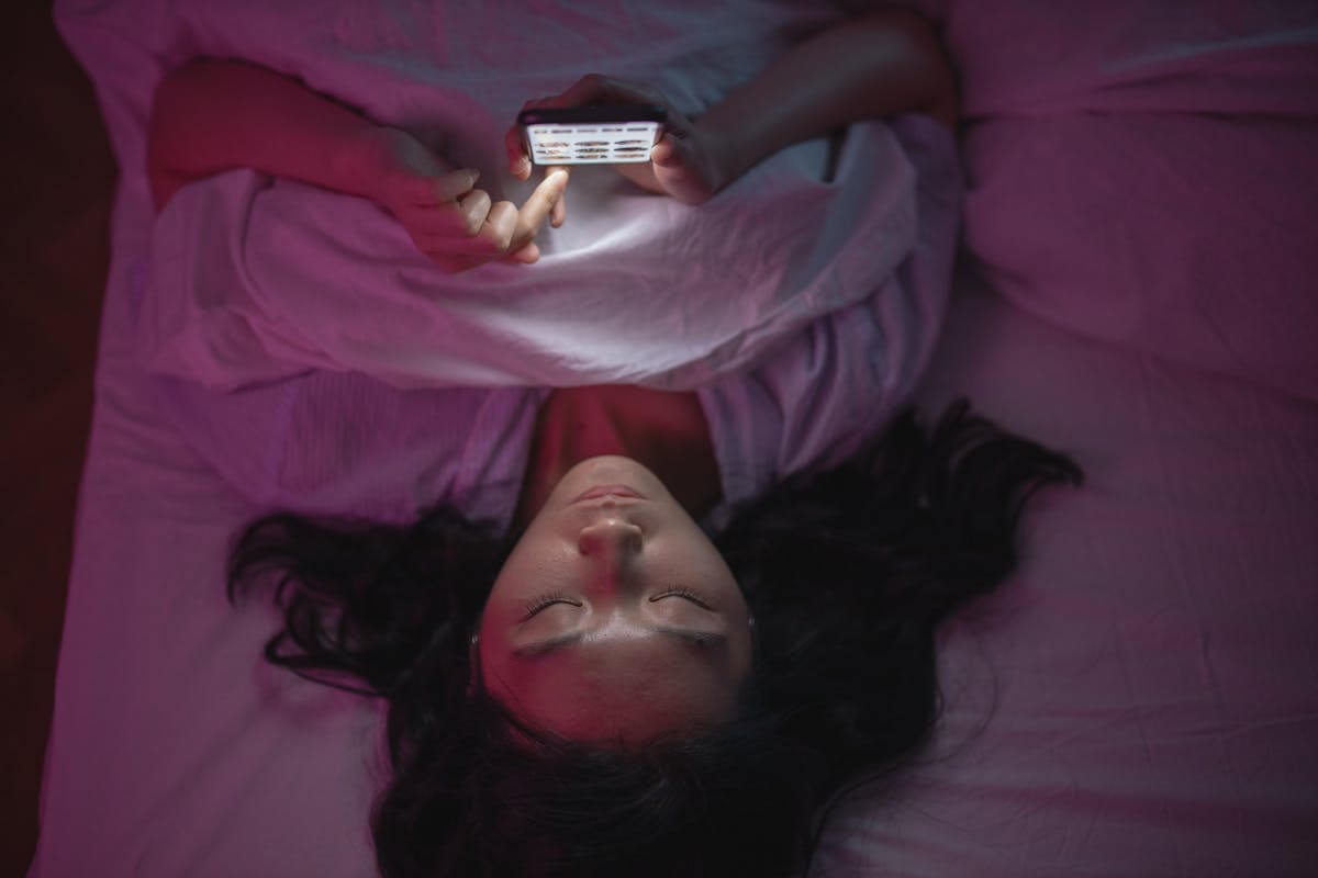 scrolling-phone